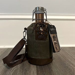 Legacy Stainless Steel Growler- Copper w/Legacy Growler Tote